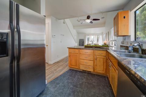 341 Freeway Dr, Napa, CA 94558 photo 22