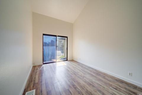 341 Freeway Dr, Napa, CA 94558 photo 27