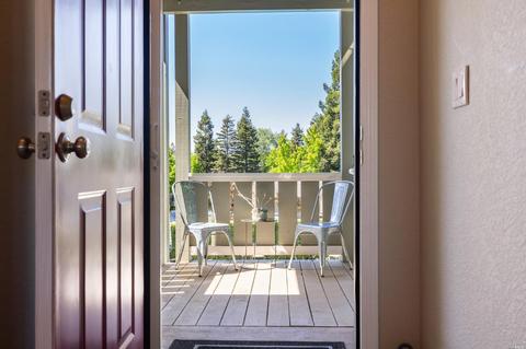 619 Cherry Ave, Sonoma, CA 95476 photo 2