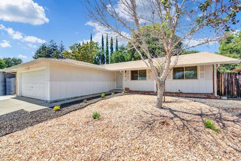 341 Adobe Dr, Vacaville, CA 95687 photo 2