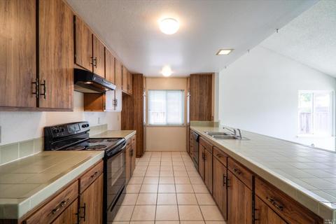 8399 Persimmon Pl, Newark, CA 94560 photo 22