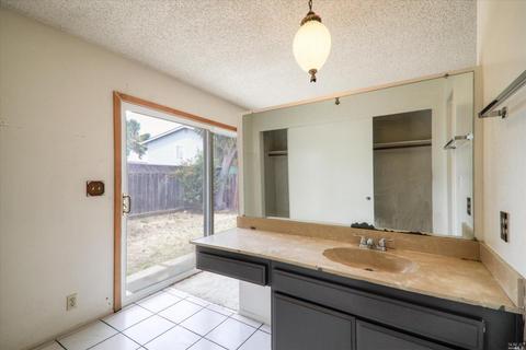 8399 Persimmon Pl, Newark, CA 94560 photo 45
