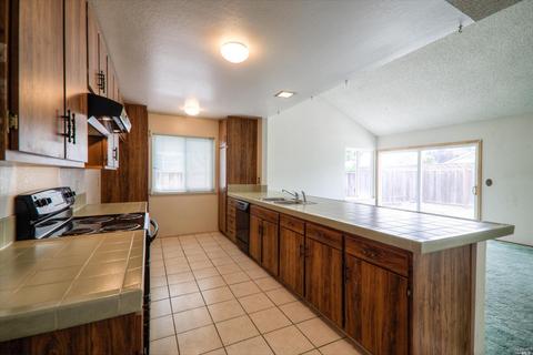 8399 Persimmon Pl, Newark, CA 94560 photo 19