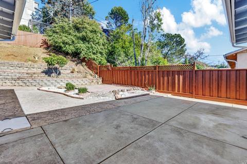 556 Lockwood Dr, Vallejo, CA 94591 photo 19