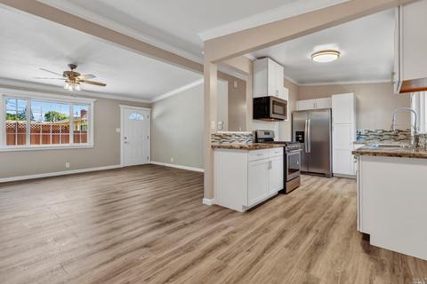 556 Lockwood Dr, Vallejo, CA 94591 photo 7