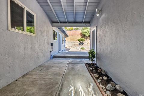 556 Lockwood Dr, Vallejo, CA 94591 photo 17
