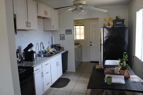 1306 Crowley Ln, Fairfield, CA 94533 photo 4