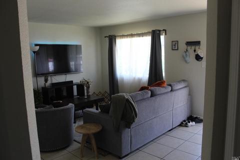 1306 Crowley Ln, Fairfield, CA 94533 photo 3