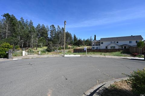 2012 Eagle Ct, Santa Rosa, CA 95403 photo 2