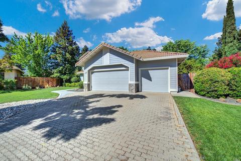 1018 Fallen Leaf Ct, Vacaville, CA 95687 photo 4