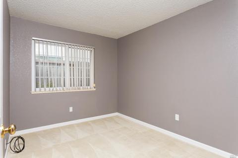 108 Silverpine Ln, Vallejo, CA 94591 photo 21