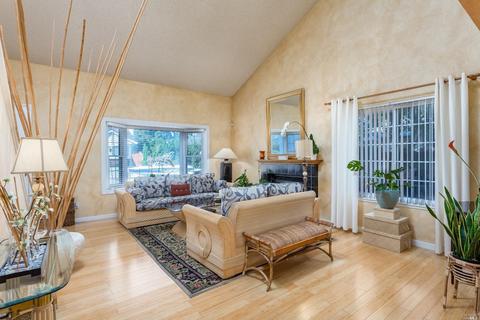 108 Silverpine Ln, Vallejo, CA 94591 photo 3