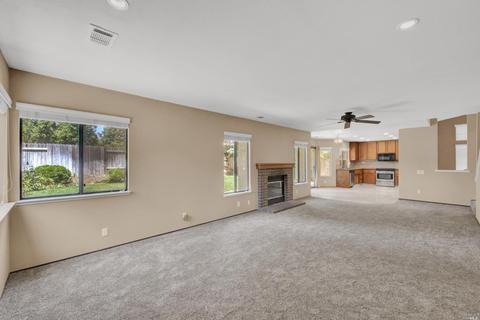 655 Hawk Dr, Vacaville, CA 95687 photo 17