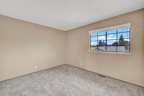655 Hawk Dr, Vacaville, CA 95687 photo 29