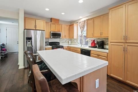 7295 Abbey Dr, Vallejo, CA 94591 photo 5