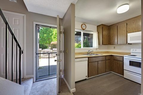 8124 Sunflower Dr, Cotati, CA 94931 photo 7