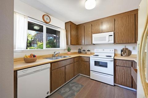 8124 Sunflower Dr, Cotati, CA 94931 photo 3