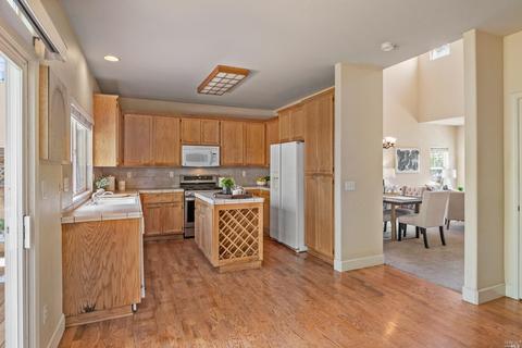 7848 Dove Ln, Windsor, CA 95492 photo 9