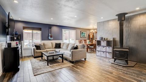 516 Brooke Dr, Vallejo, CA 94591 photo 2