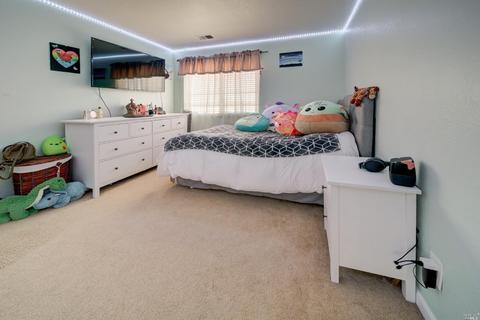 180 Zircon Ct, Vallejo, CA 94589 photo 32