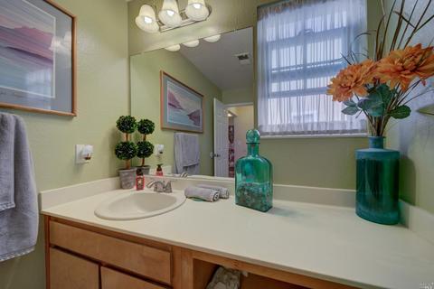 180 Zircon Ct, Vallejo, CA 94589 photo 21