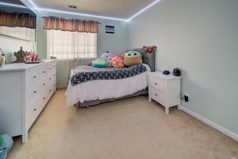180 Zircon Ct, Vallejo, CA 94589 photo 31