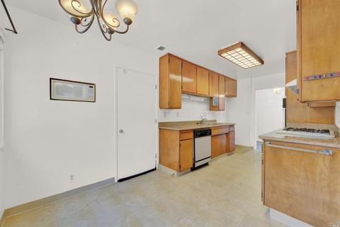 308 Aragon St, Vallejo, CA 94591 photo 28
