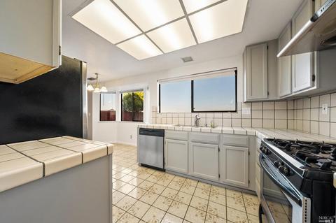 224 Clearview Dr, Vallejo, CA 94591 photo 10