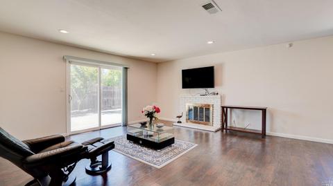151 Marquette Ave, Vallejo, CA 94589 photo 4