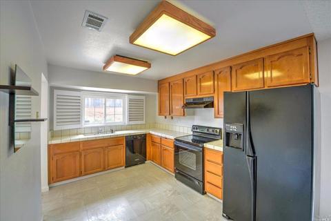 260 Clydesdale Dr, Vallejo, CA 94591 photo 17