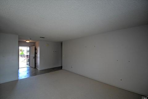 260 Clydesdale Dr, Vallejo, CA 94591 photo 9