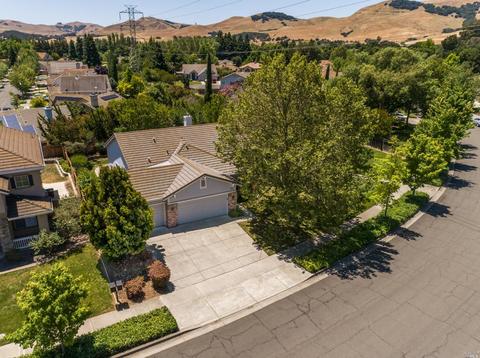 800 Emerald Bay Dr, Fairfield, CA 94534 photo 3