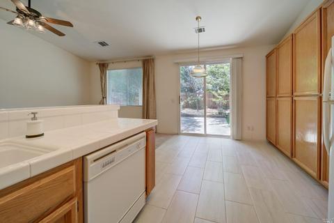 800 Emerald Bay Dr, Fairfield, CA 94534 photo 11