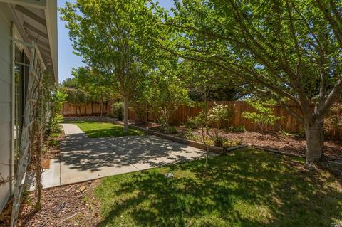 800 Emerald Bay Dr, Fairfield, CA 94534 photo 20