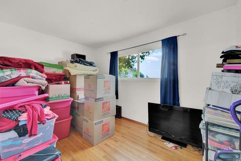351 Swan Way, Vallejo, CA 94589 photo 27