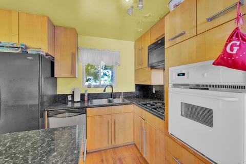 351 Swan Way, Vallejo, CA 94589 photo 12