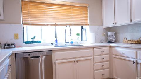 372 Troon Dr, Napa, CA 94558 photo 13
