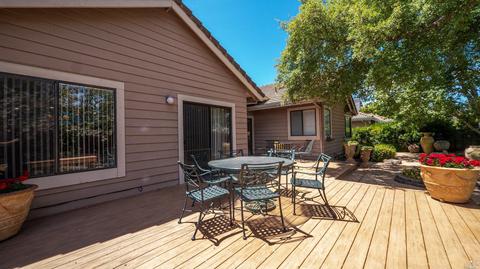 372 Troon Dr, Napa, CA 94558 photo 39