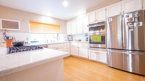 372 Troon Dr, Napa, CA 94558 photo 12