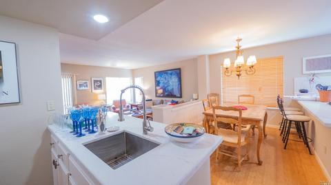 372 Troon Dr, Napa, CA 94558 photo 14