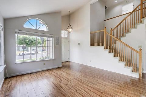 439 Quince St, Windsor, CA 95492 photo 4