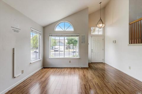 439 Quince St, Windsor, CA 95492 photo 5