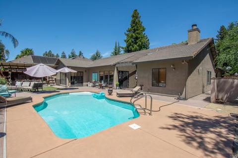 710 Collier Dr, Dixon, CA 95620 photo 1