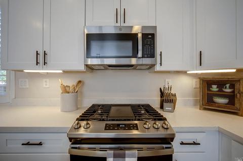 115 Decanter Cir, Windsor, CA 95492 photo 17