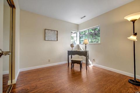926 Buckingham Dr, Windsor, CA 95492 photo 25
