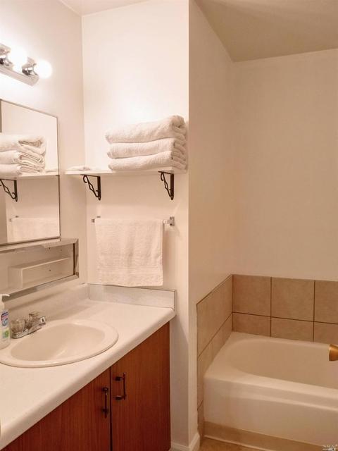 1126 Mockingbird Ln, Fairfield, CA 94533 photo 11