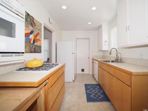 113 Edith St, Petaluma, CA 94952 photo 9