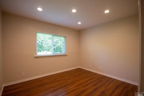 920 Maxwell St, Healdsburg, CA 95448 photo 12
