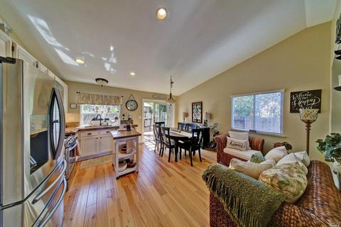 907 Granado Ct, Windsor, CA 95492 photo 8