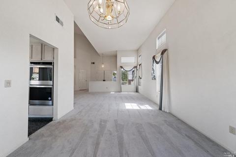 901 Sandhurst Dr, Vallejo, CA 94591 photo 5